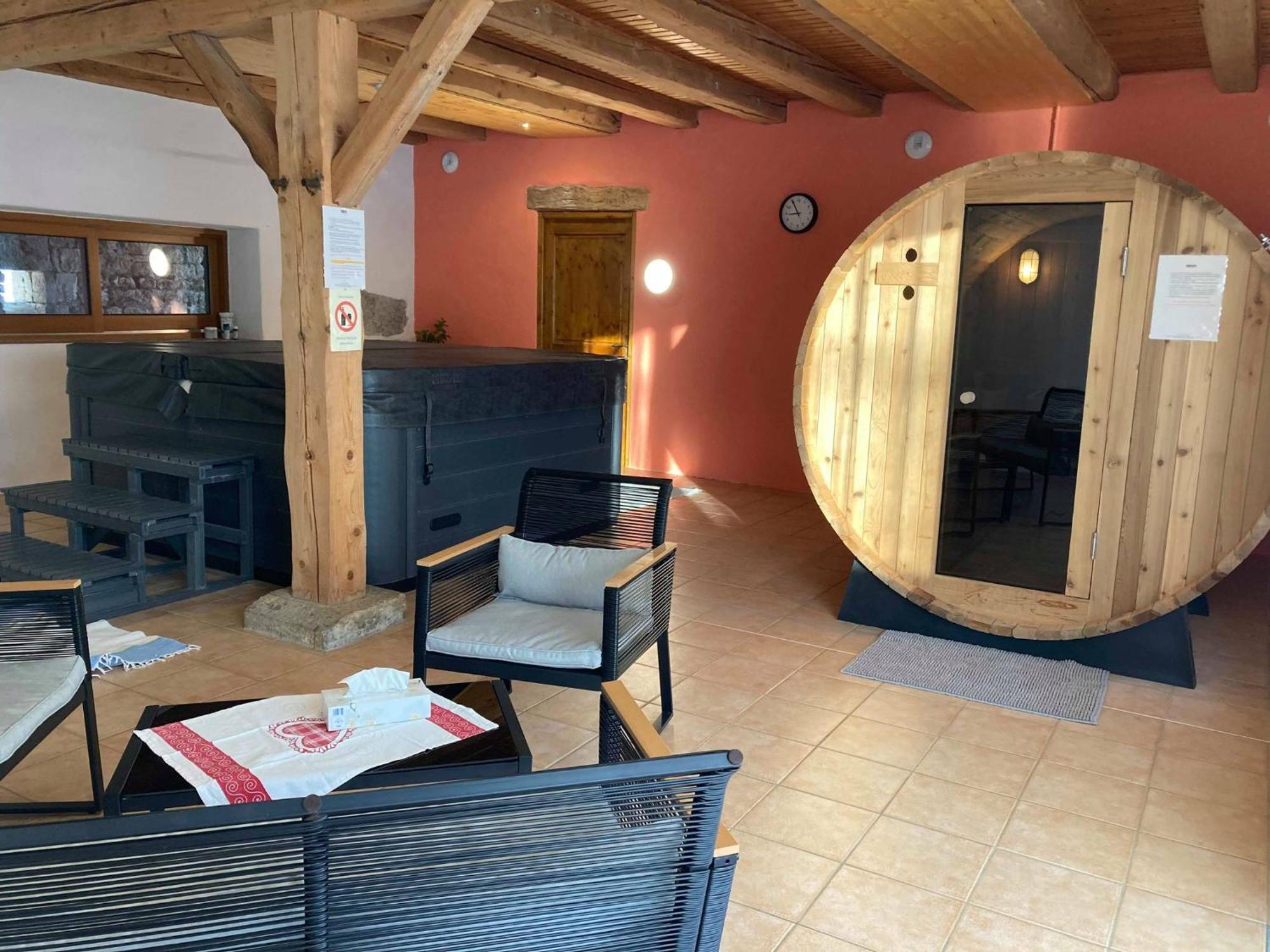 Le Moulin Des Oyes Bed and Breakfast Censeau Exteriör bild